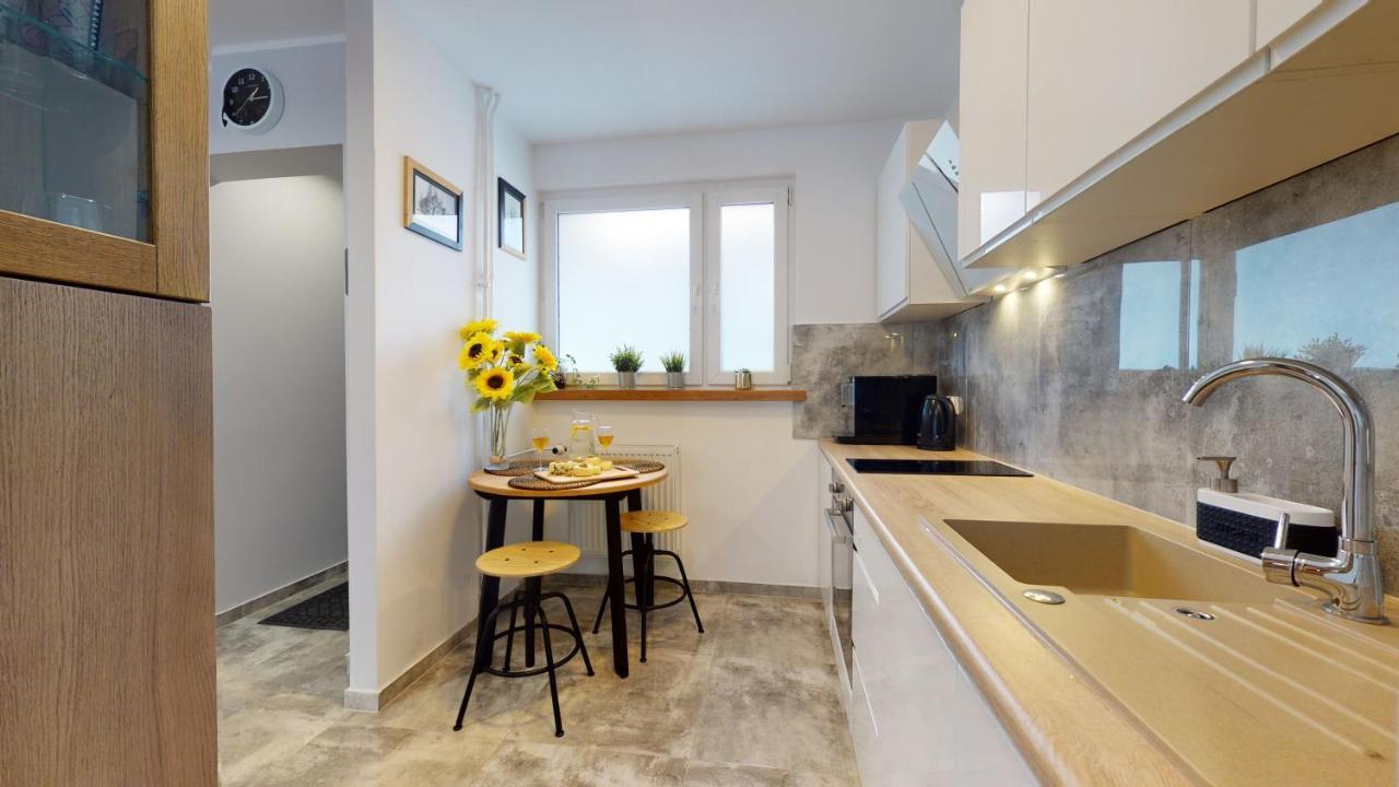 Ferienwohnung Apartament Kuznicza Breslau Exterior foto